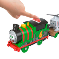 Locomotiva motorizata Percy vorbitor Talking Percy cu Harold si 2 vagoane Thomas & Friends™
