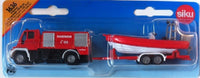 Camion de pompieri Mercedes-Benz Unimog cu barca de salvare SIKU 1636 1:87