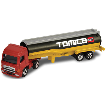 Set camion cisterna si figurine Tomica Tomy